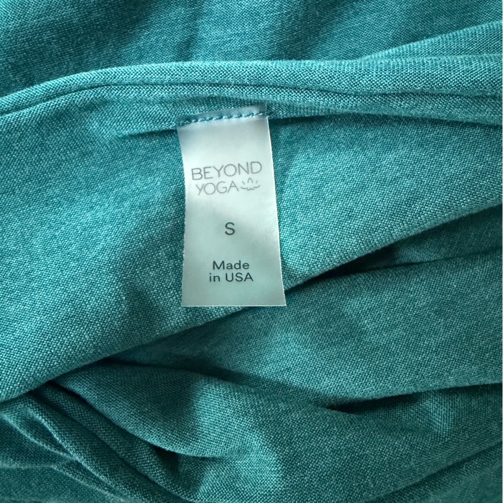 Featherweight At the Ready Square Neck Buttery Soft Midi Dress - Picture 5 of 6